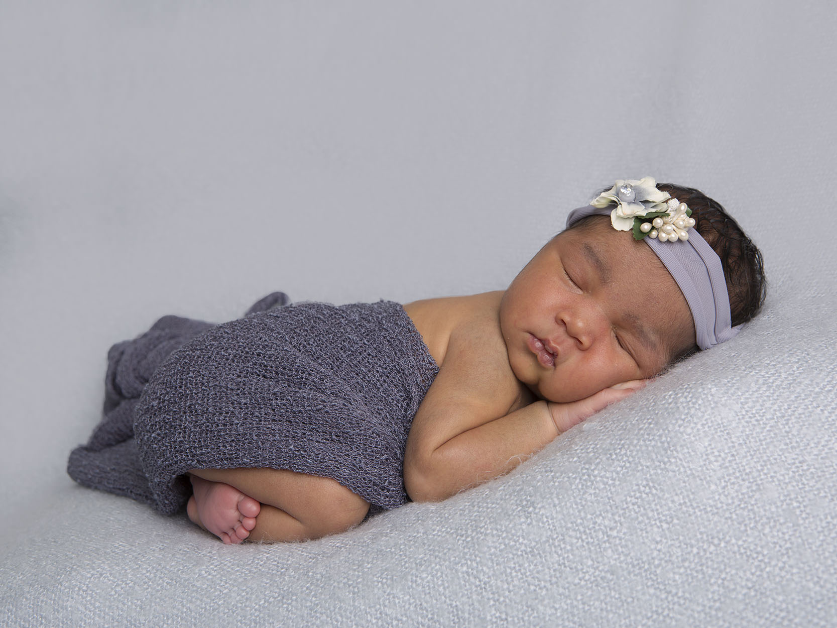 newborn photographer Winchester