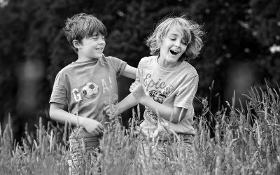 Boys will be boys – family photographer in Hampshire