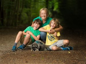 mum and sons in the woods by Winchester family photographer