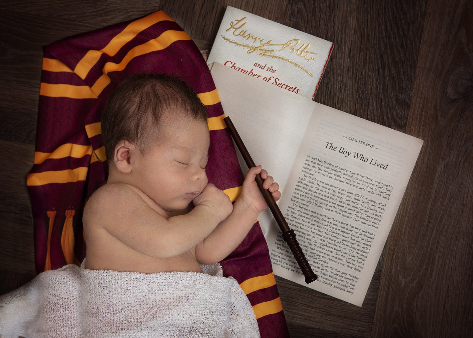 Harry Potter themed newborn photoshoot by newborn photographer Winchester
